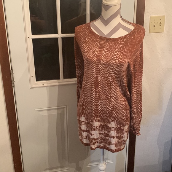 Bronze and Cream Oversized Sweater-40 - Picture 3 of 5